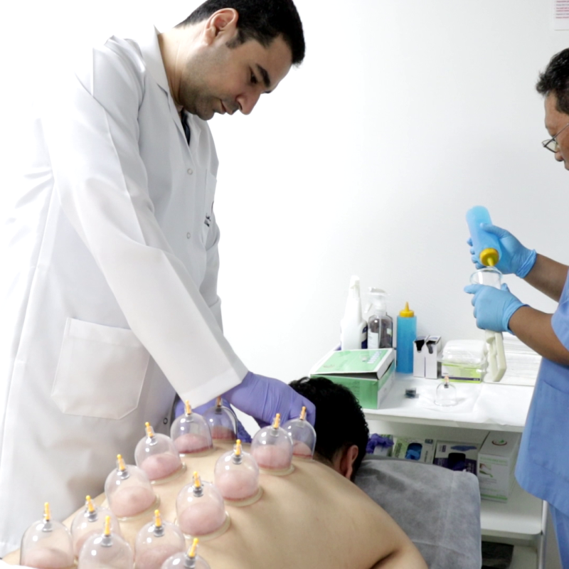 حجامة أبوظبي حجامة مركز الرحمة د.أحمد شحتا